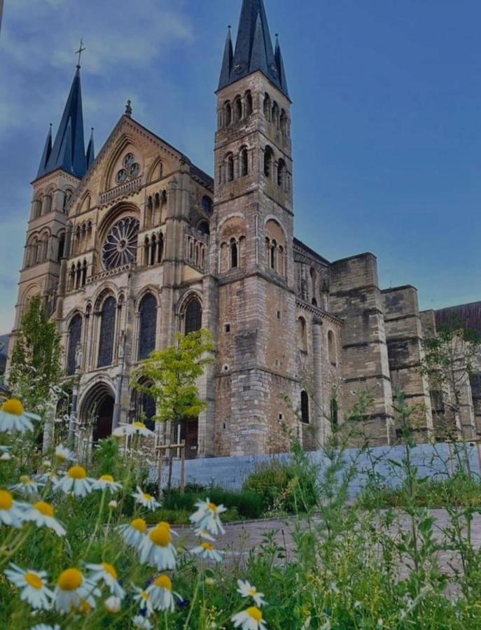 La Place Des Sacres, Proche Gare Et Centre 兰斯 外观 照片